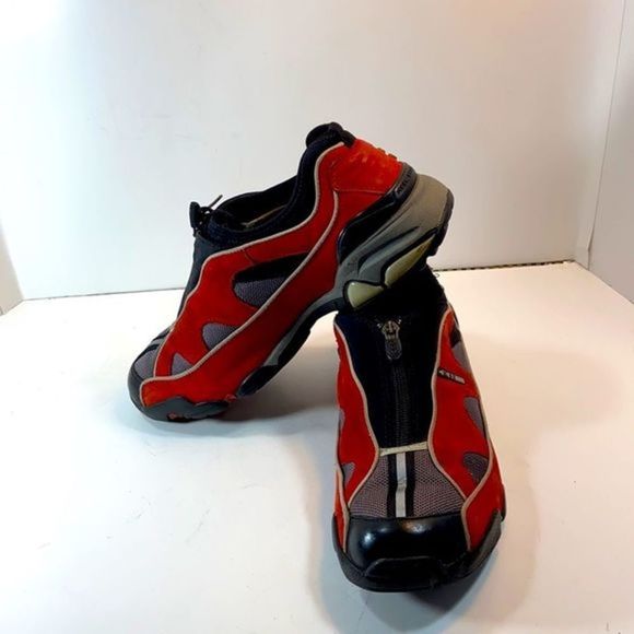 Ecco women's receptor red suede zip up front sneaker casual shoe size 8 - Picture 2 of 8